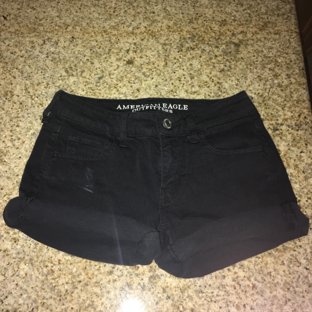American Eagle black shorts